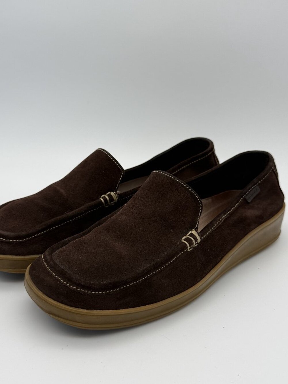 Shoes 'n Stuff By SBICCA Brown Suede Wedge Loafers Size 8B